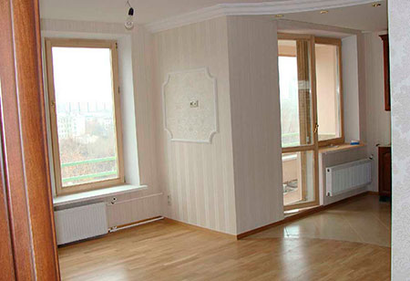 Установка пластиковых окон с фигурным штапиком в двухкомнатную квартиру